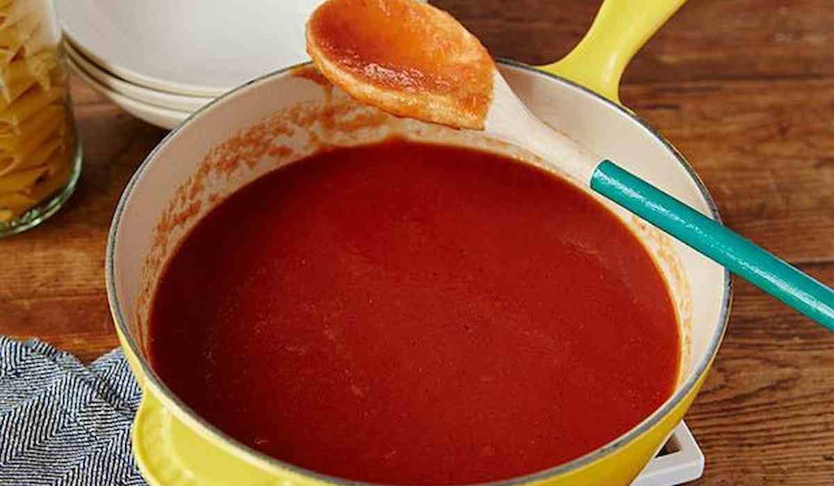  how crushed tomato sauce pasta is prepared 