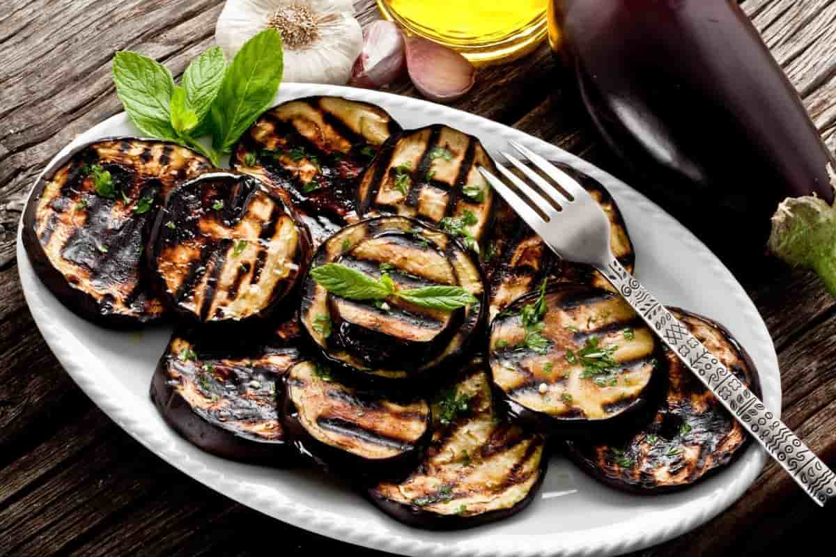  Grilled eggplant and zucchini pasta 