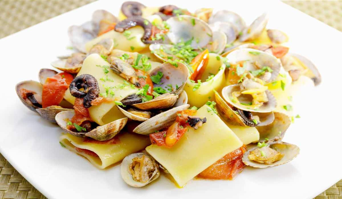  Purchase And Day Price of calamarata pasta with seafood 