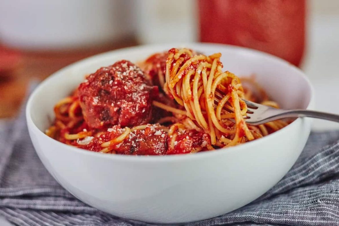 Tomato Sauce Vs Pasta Sauce marking the differences