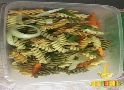 Organic spiral pasta with complete explanations and familiarization